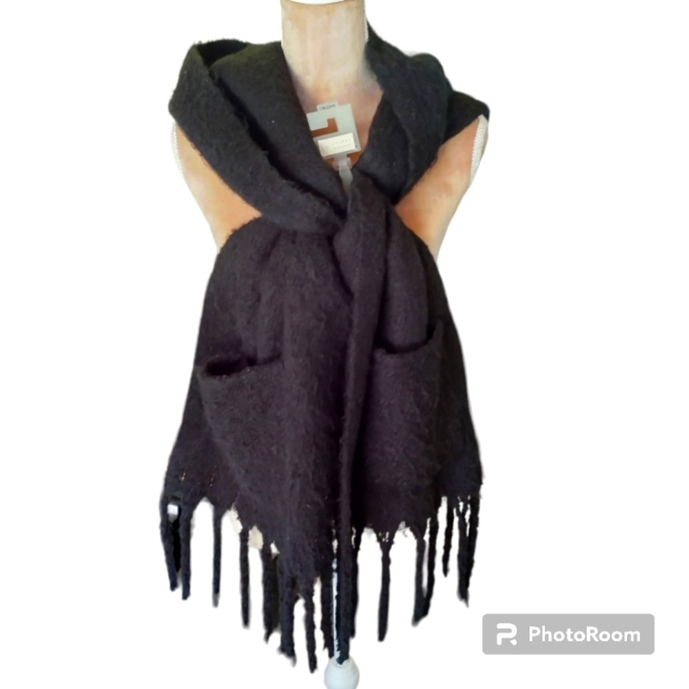 🆕LC LAUREN CONRAD| OVERSIZED SCARF W POCKETS ON BOTH SIDES🖤